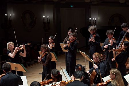 Kammerorchester mit Antje Weithaas auf der Bhne
